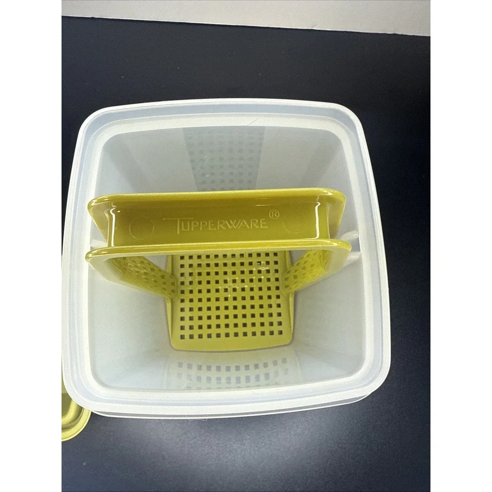 Vintage Pickle Keeper Tupperware Avocado Green‎ 3 Piece 1330-4